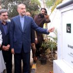 Karachi Mayor Barrister Murtaza Wahab, along with Iranian Foreign Minister Dr. Hossein Amir-Abdollahian, unveils a plaque designating the Old Clifton Road as "Shahra-e-Imam Khumani