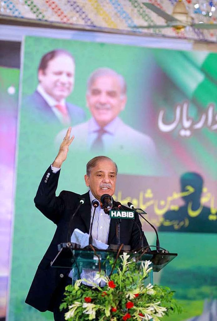Prime Minister Muhammad Shehbaz Sharif addressing to the students of Idara Talemat-e-Islamia