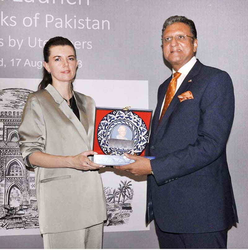 German Ambassador Alfred Grannas visits the displayed artwork of Ute’s during a book launching ceremony on Landmarks of Pakistan Drawings by Ute Elpers German porcelain painter compiled by Shahid Kamal/Folker Falsse/ Farrah Mahmood at PNCA