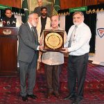 Prime Minister Muhammad Shehbaz Sharif distributing awards among the doctors on the completion of 1000 transplants in PKLI