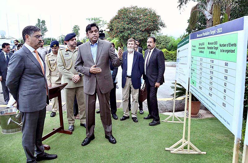Caretaker Prime Minister Anwaar-ul-Haq Kakar receiving a briefing regarding the monsoon tree plantation as part of Green Pakistan Programme