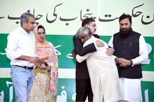 Caretaker Prime Minister Anwaar-ul-Haq Kakar distributes cheques of 2 million rupees each to individuals from the Christian community whose residences were damaged due to mob violence in Tehsil Jaranwala