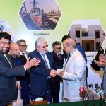 Chief Executive TDAP, Muhammad Zubair Motiwala presenting a medal to Prime Minister Muhammad Shehbaz Sharif on behalf of business community of Karachi at an event organised by Karachi Chamber of Commerce and Industries (KCCI)