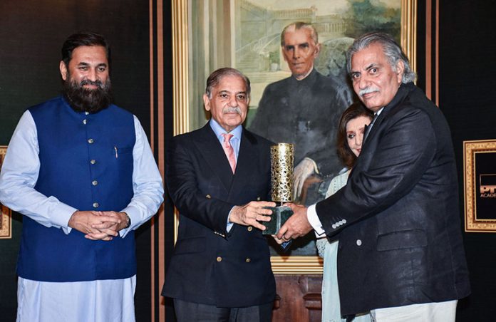 Prime Minister Shahbaz Sharif distributing award among the best performing Actors, Producers and Directors from Pakistan's Film Industry Prime Minister Shahbaz Sharif distributing award among the best performing Actors, Producers and Directors from Pakistan's Film Industry