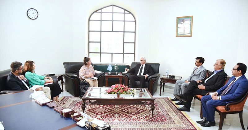 Representative Of Unhcr In Pakistan Ms. Noriko Yoshida and her team calls on the Special Assistant To The Prime Minister on Accountability, Mr. Irfan Qadir at his office
