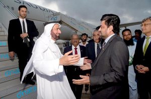 Governor Sindh Kamran Khan Tessori is welcoming the Saudi Minister of Hajj and Umrah Tawfiq Bin Fawzan Al Rabiah at Karachi Airport