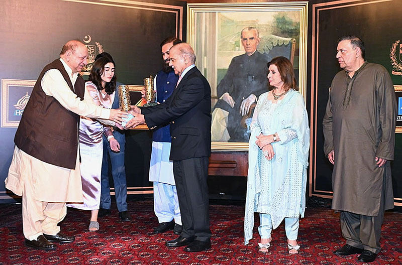 Prime Minister Shahbaz Sharif distributing award among the best performing Actors, Producers and Directors from Pakistan's Film Industry