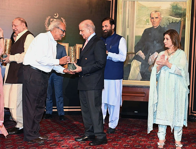 Prime Minister Shahbaz Sharif distributing award among the best performing Actors, Producers and Directors from Pakistan's Film Industry
