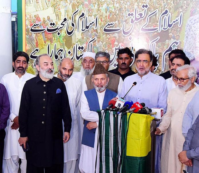 Advisor to the Prime Minister on Kashmir Affairs and Gilgit Baltistan Qamar Zaman Kaira addressing the inaugural ceremony of Late Syed Ali Gilani Corner in National Monument Museum