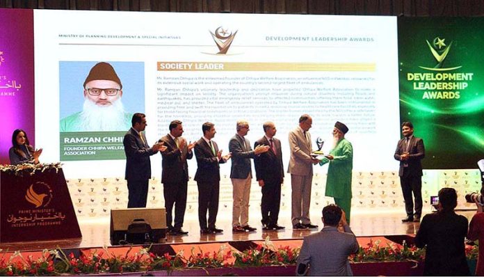 Recognizing the contribution of unsung heroes in the development of Pakistan, the Ministry of Planning Development & Special Initiatives awarded Development Leadership Award to the 75 people and 60,000 internships to young graduates through the Prime Minister's Ba-Ikhtiyar Naujawan Internship Program (BNIP) during ceremony at Pakistan -China Centre