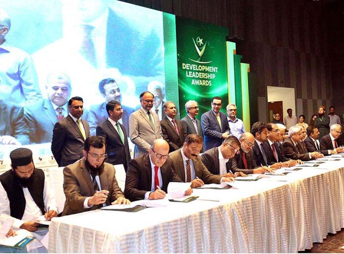 Recognizing the contribution of unsung heroes in the development of Pakistan, the Ministry of Planning Development & Special Initiatives awarded Development Leadership Award to the 75 people and 60,000 internships to young graduates through the Prime Minister's Ba-Ikhtiyar Naujawan Internship Program (BNIP) during ceremony at Pakistan -China Centre