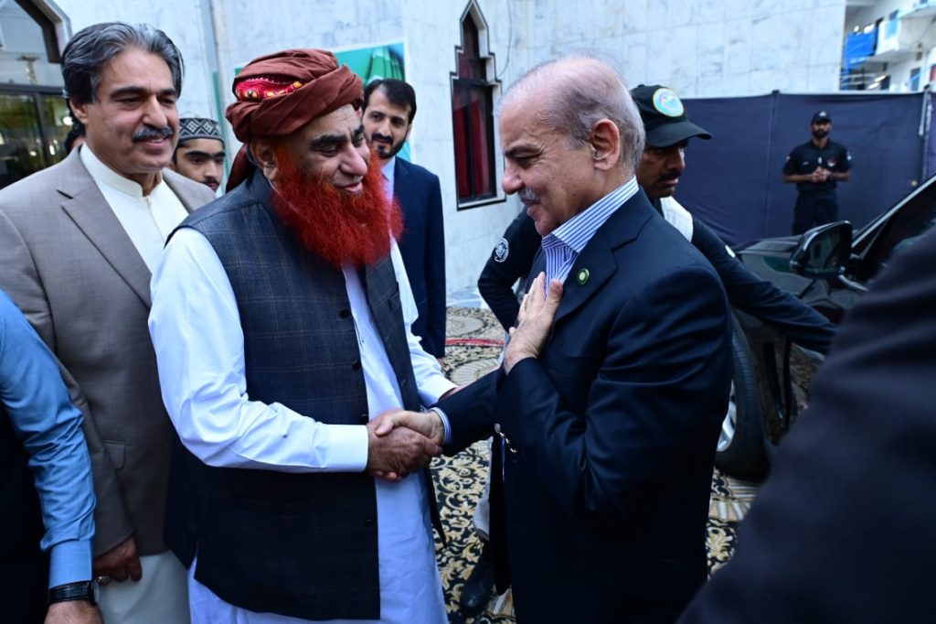 Pakistan needs peace, unity to achieve progress, prosperity: PM