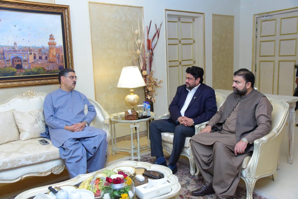 Governor Sindh calls on Caretaker PM