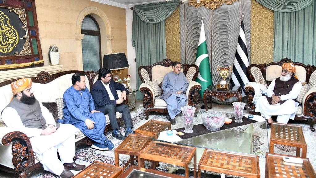 Caretaker PM visits Maulana Fazl’s residence to condole over death of party workers