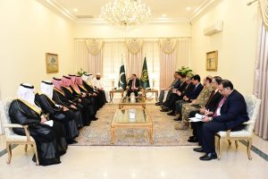 Caretaker PM thanks KSA leadership for facilitating Pakistani pilgrims