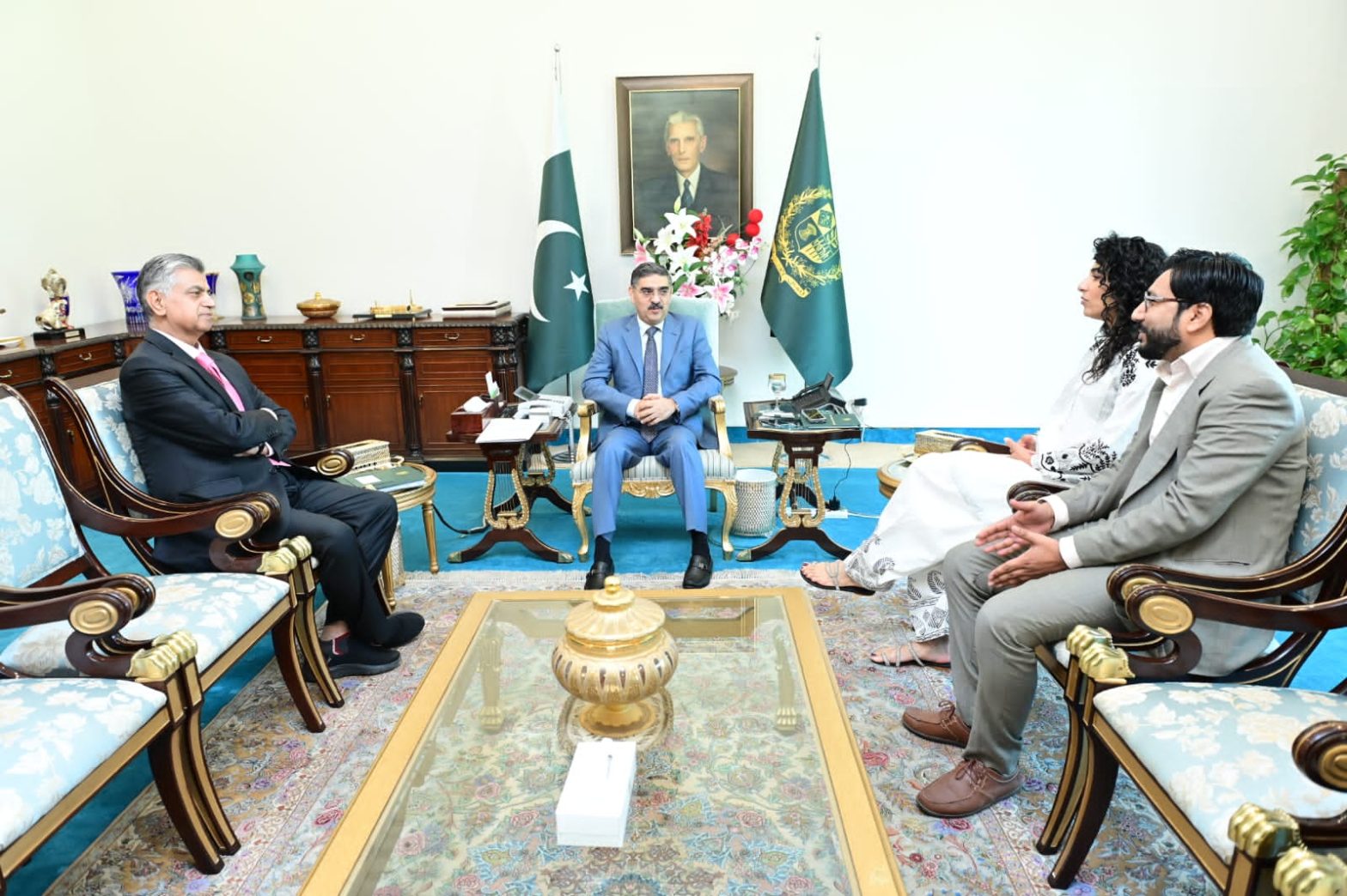 VOA Chief South, Central Asia calls on PM Kakar