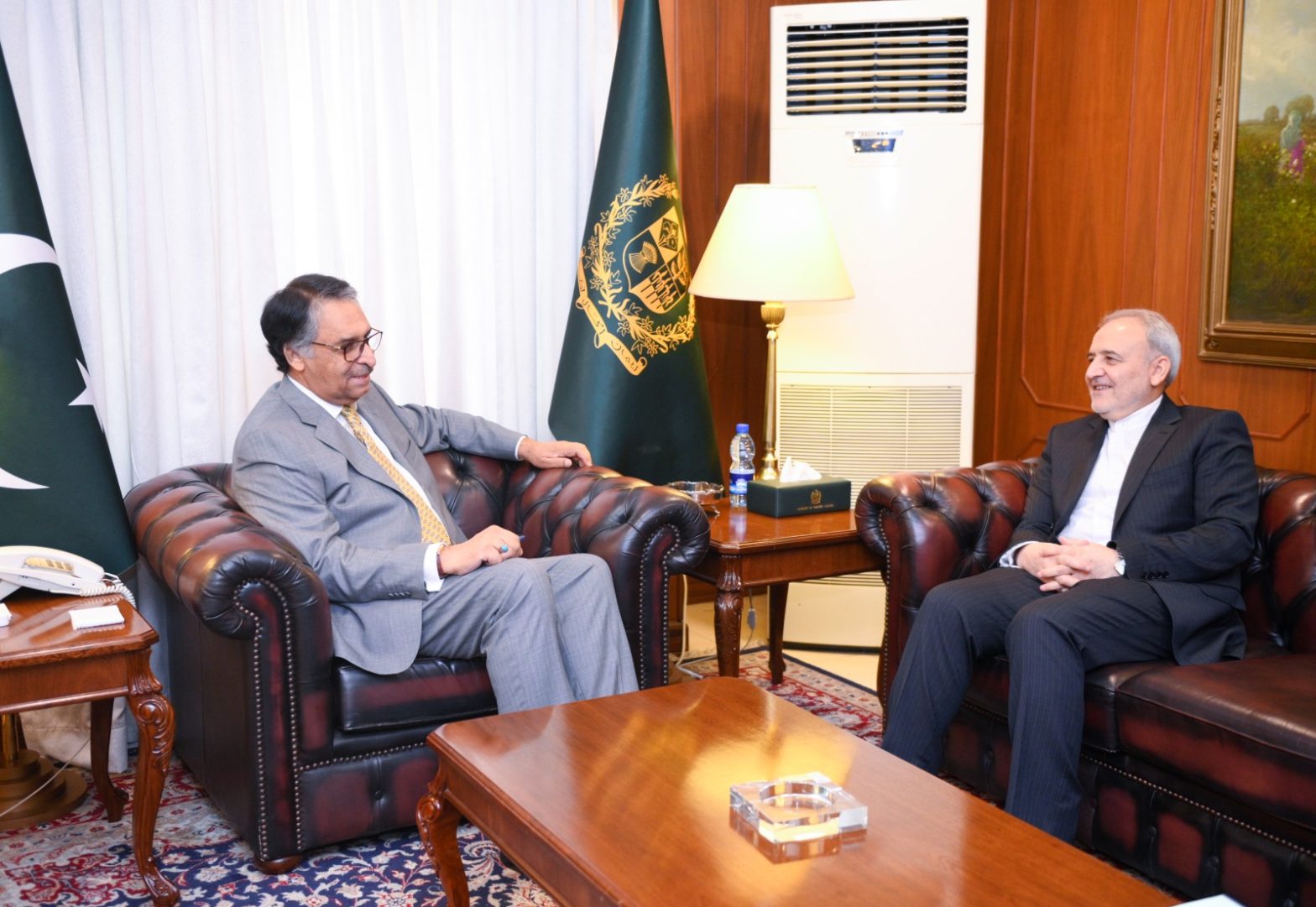 FM Jilani, Iranian Ambassador discuss bilateral ties between Pakistan, Iran