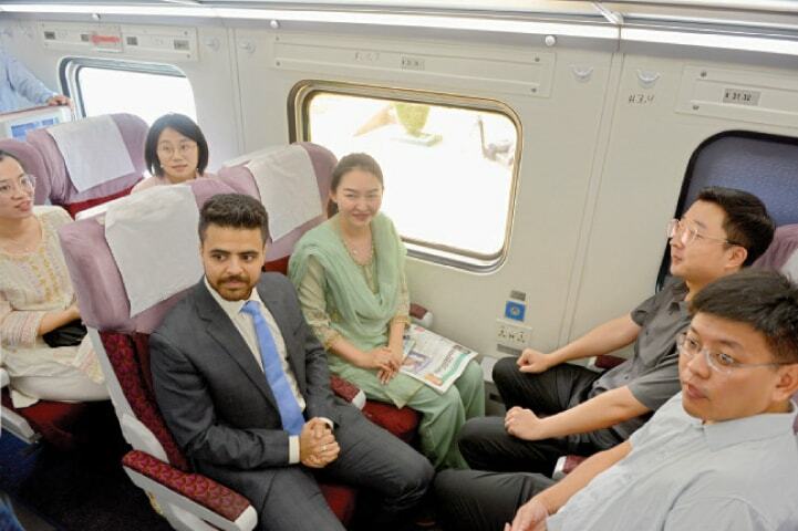 Chinese delegation visits Margalla Station, reviews Green Line Train development