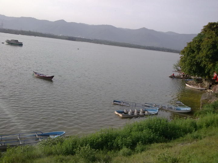 kanwal lake
