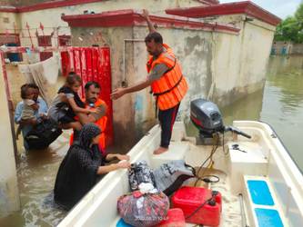 Administration for sustainable livelihoods to flood-affected people