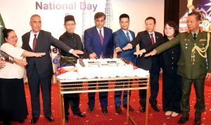 Commerce minister lauds Malaysian economic growth