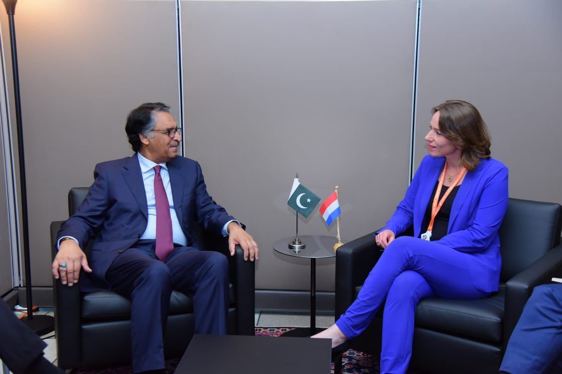 Pakistan, Dutch FMs discuss cooperation in trade, investment