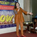 Folk Singer Hina Mailk singing a song during Cultural Show organized by Oriental Welfare Society
