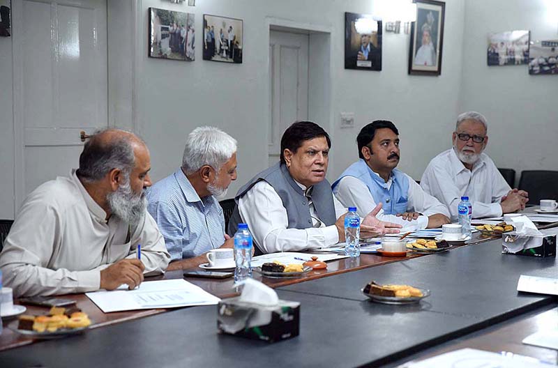 Advisor to CM on Health Dr. Riaz Anwar addressing a meeting during his visit to Khyber Eye Foundation