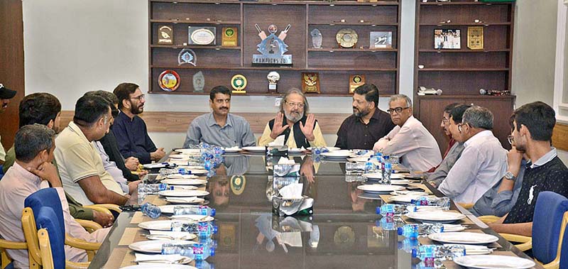 Caretaker Federal Minister for Education and Professional Training Madad Ali Sindhi during a meeting with the Senior Journalists at Karachi Press Club (KPC)