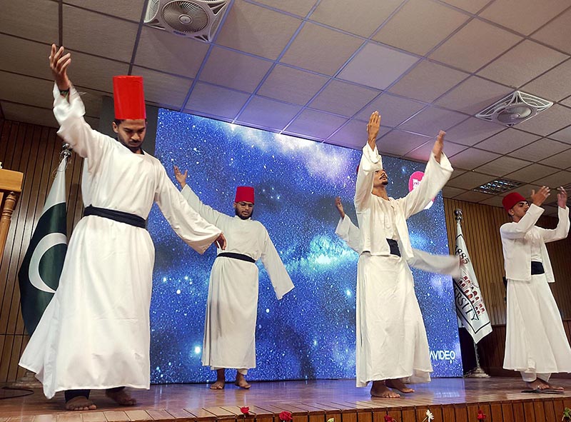 Caretaker Federal Minister for Education and Professional Training Madad Ali Sindhi addressing the Sindh Madressatul Islam University 139th Foundation day 1885-2023 Celebration and National Seminar on Hassanally Effendi Light of Change
