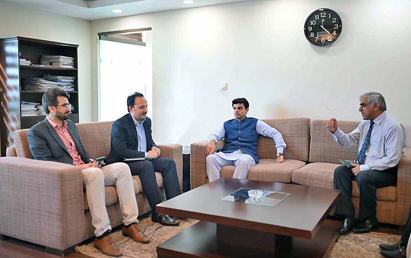 SAPM Jawad Sohrab Malik visits EOBI, Emphasizes Resolve to Address Public Grievances, and Boost Overseas Employment Opportunities.