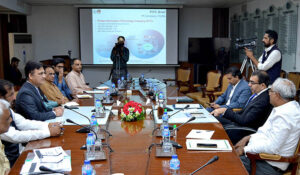 Federal Minister of Energy and Petroleum Mohammad Ali is receiving a briefing from the CEO of LESCO at WAPDA House.