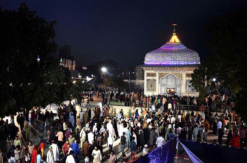 A large number of people attends the 400th Urs celebration of Hazrat Mian Mir