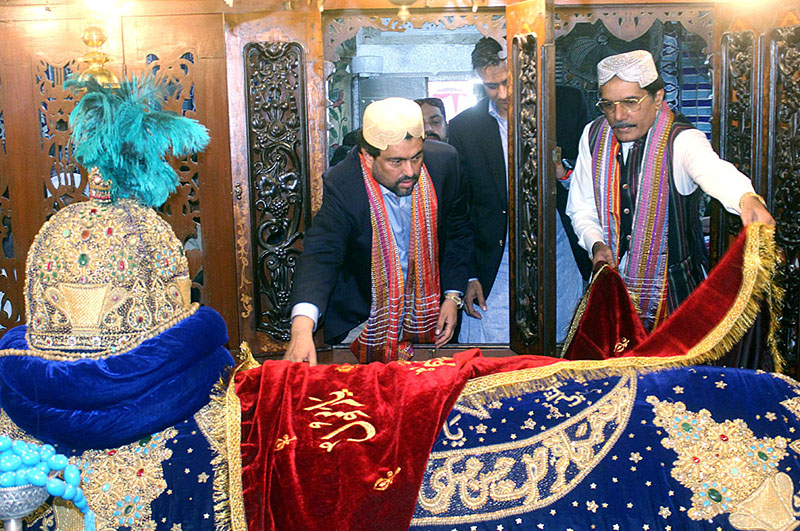 Sindh Governor Kamran Khan Tessori talking media persons at the shrine of Shah Abdul Latif Bhitai on the occasion of 280th Urs celebrations