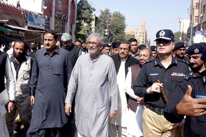 Caretaker Chief Minister Justice (retd) Maqbool Baqar leads Rabiul Awal procession at New Memon Masjid. Home Minister Brig (rtd) Haris Nawaz, Mayor Karachi Murtaza Wahab is accompanied by him