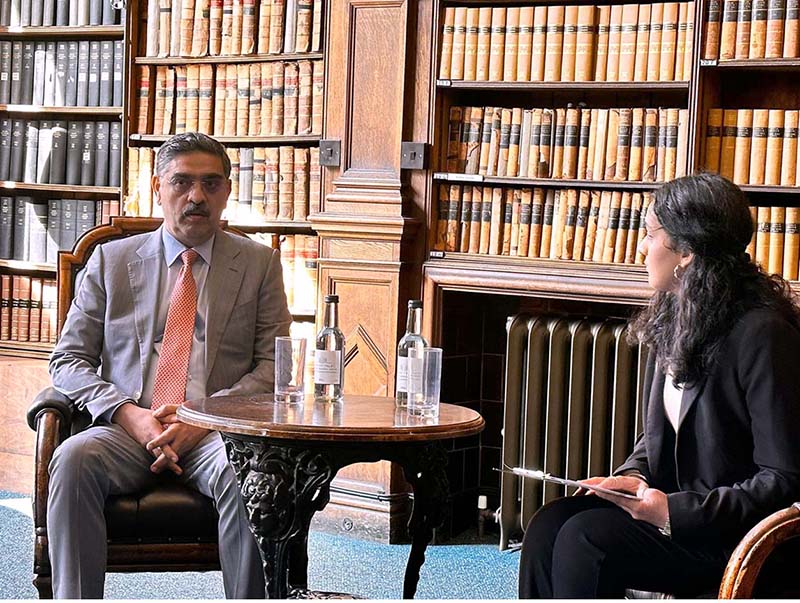 Caretaker Prime Minister Anwaar-ul-Haq Kakar interacted with the students at Oxford Union