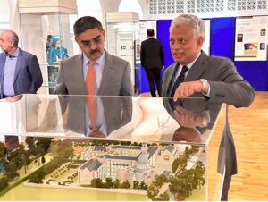 Caretaker Prime Minister Anwaar-ul-Haq Kakar visits the Oxford Centre for Islamic Studies