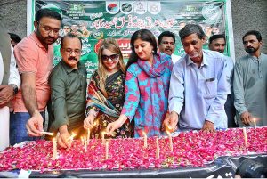 Members of Sohni Dharti Youth Council lit up the candles in memory of national heroes of 6th September in connection with Youm-E-Defa Pakistan outside press club