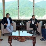 Caretaker Federal Minister for IT and Telecommunication, Dr. Umar Saif in a meeting with CEO Jazz Aamir Ibrahim