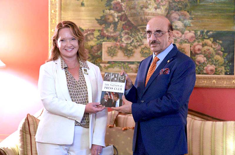 Ambassador Masood Khan met a group of over thirty media persons of international correspondents committee of the National Press Club Washington DC