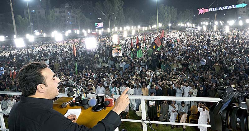 Chairman Pakistan People's Party Bilawal Bhutto Zardari addressing during distribution Ceremony of land ownership rights papers to Sukkur Barrage and Canals affectees from Bashirabad and Raju Marwari Goth