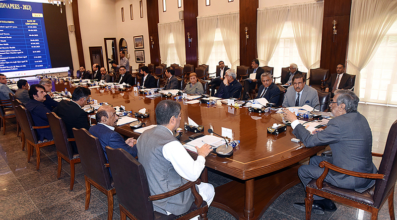 Sindh Caretaker Chief Minister Justice (Retd) Maqbool Baqar presides over a cabinet meeting at CM House