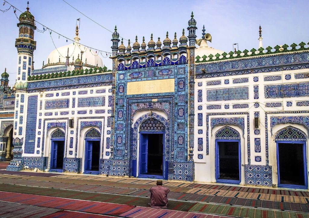 Hazrat Shah Abdul Latif Bhittai's 280th annual Urs celebrations commenced