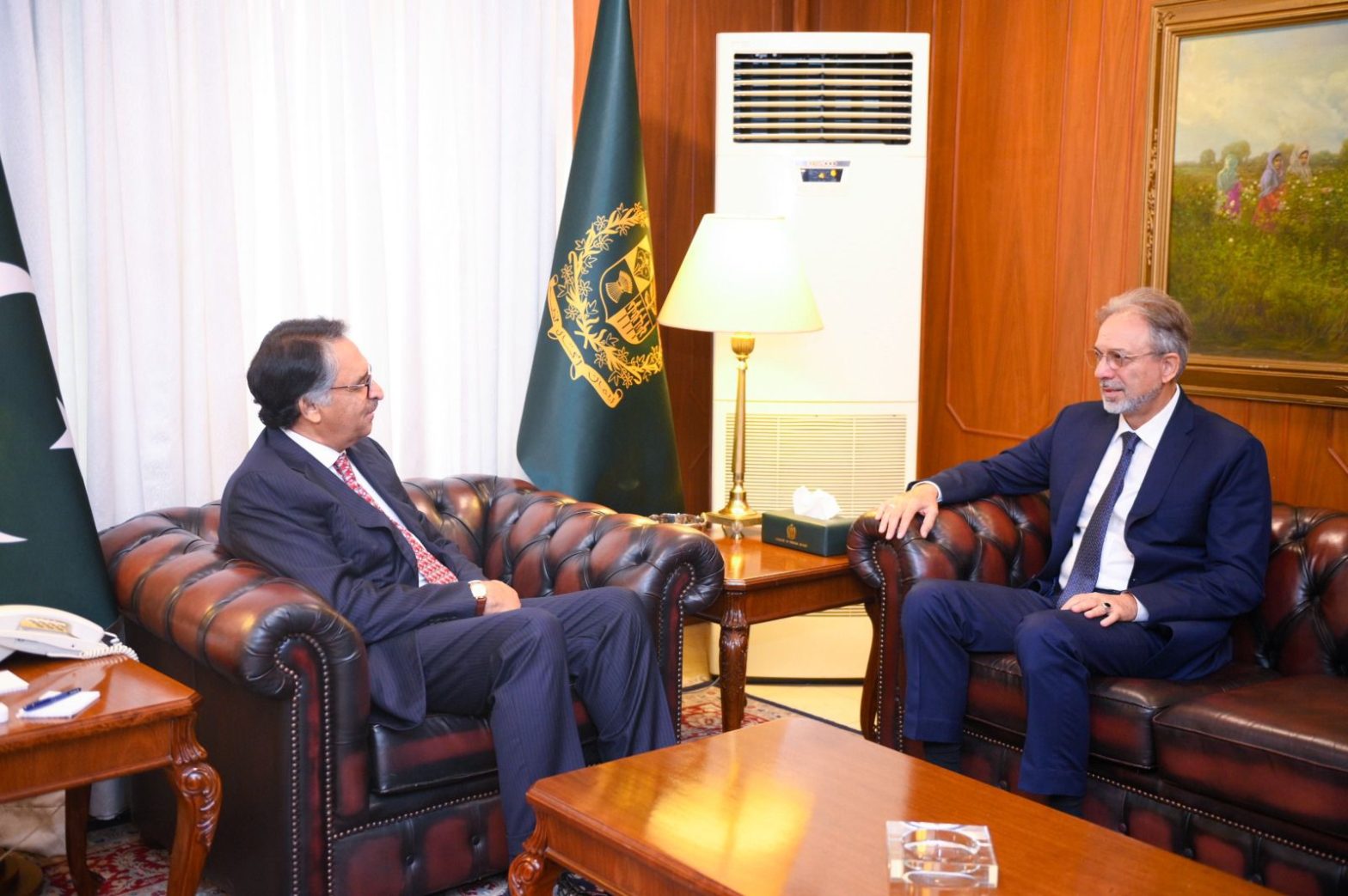 FM, Turkish envoy discuss bilateral ties