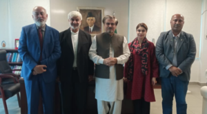 Prominent persons call on Jamal Shah