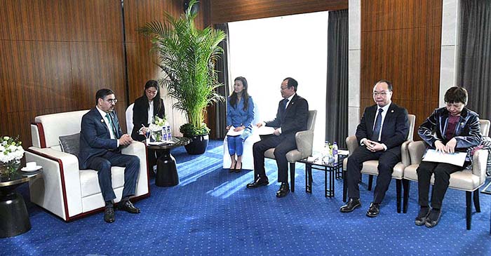 A delegation of China Oil and Foodstuffs Corporation (COFCO) led by President Luan Richeng called on Caretaker Prime Minister Anwaar-ul-Haq