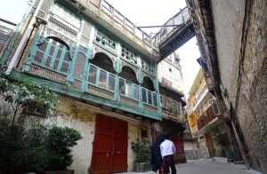 Sethian Mohallah, is an old and traditionally arranged neighbourhood in the old city of Peshawar, Pakistan. The mohallah contains seven South Asian mansions built by the Sethi family that were built in a style reminiscent of Central Asia with elaborate wooden carvings. The houses were completed in the late 19th century.