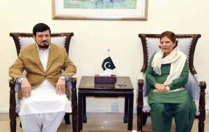 Dr. Shamshad Akhtar, Federal Minister for Finance, Revenue & Economic Affairs recently convened a productive meeting with the Governor of Khyber Pakhtunkhwa (KPK). The high-level discussion centered on key strategies and initiatives aimed at bolstering the economic development and revenue generation within the KPK region