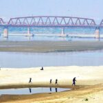 A view of dry beds of Indus River at Hussenabad.