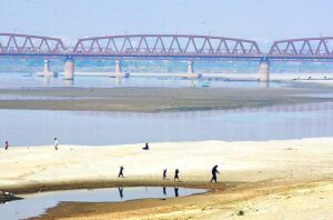 A view of dry beds of Indus River at Hussenabad.